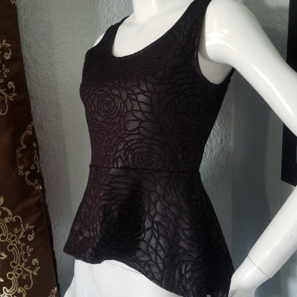 Top - Picture 3 of 4